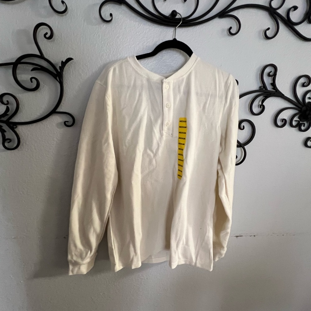 Cream Textured Button